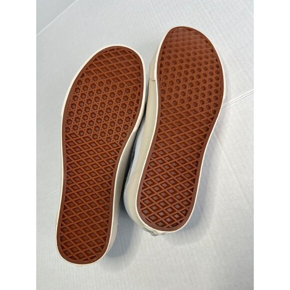 Vans Old Skool Low Top Unisex Sneakers White Gray Leather Women 13 Men 11.5 New - Picture 7 of 9